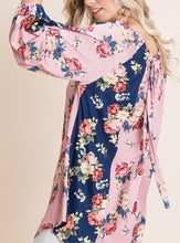 Load image into Gallery viewer, Floral Print Top in Blush/Navy (FINAL SALE)
