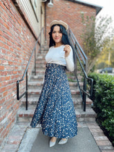 Load image into Gallery viewer, Melissa Floral Print Pleated Maxi Skirt in Blue