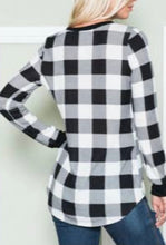 Load image into Gallery viewer, Sequins Chest Pocket Buffalo Print Top (Blk)