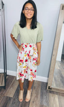 Load image into Gallery viewer, Karol Flower print/Solid Midi Dress in Sage/Off White