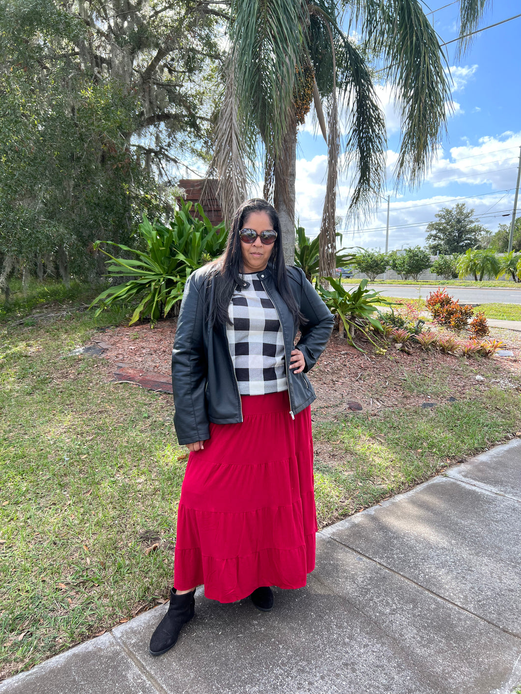 Elastic Waist Tiered Ruffle Maxi Skirt in Burgundy